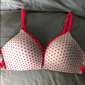 Victoria’s  Secret Bra!